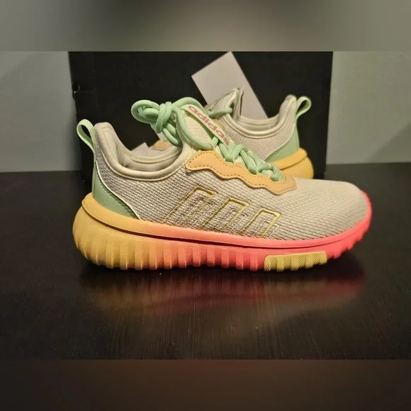 Adidas Kids Kaptir Flow 2.0 Shoes in Cream and Pink size 13K - Picture 2 of 10